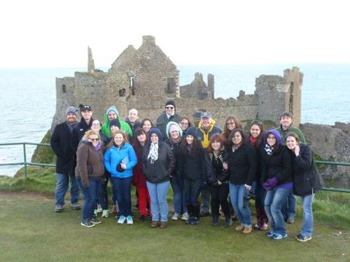 爱尔兰城堡里的学生